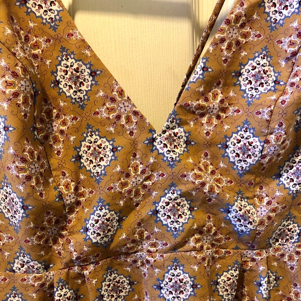 F21 Romper! - Picture 2 of 4